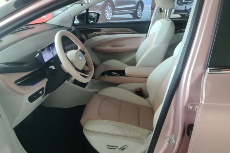Used Geometry M6 2022 580 New Fun Edition Left Front Seat