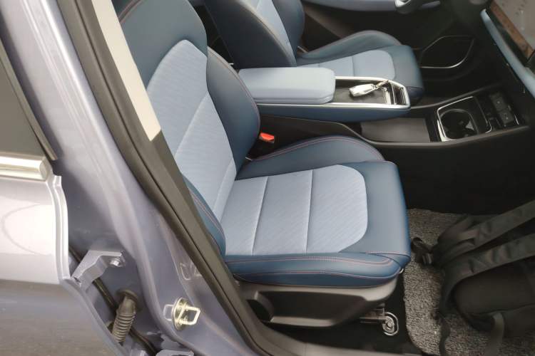 Used Geometry M6 2022 450 New Smart Type Right Front Seat