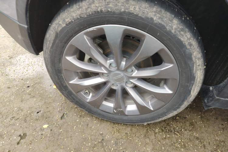 Used Geometry M6 2022 450 New Smart Type Right Rear Wheel Hub