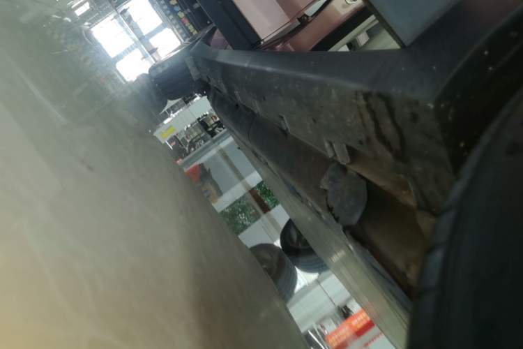 Used Geometry M6 2022 580 New Fun Edition Right Side Sill