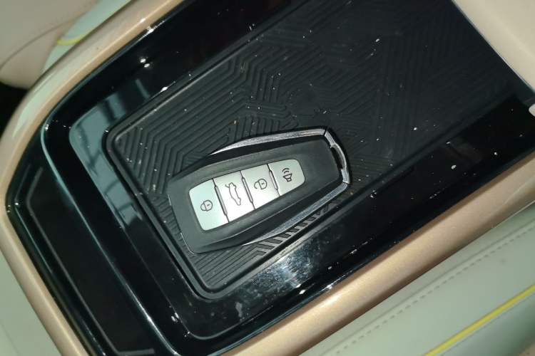 Used Geometry M6 2022 580 New Fun Edition Interior 1
