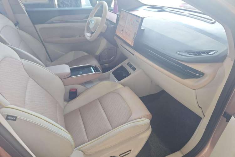 Used Geometry M6 2022 580 New Fun Edition Interior 3