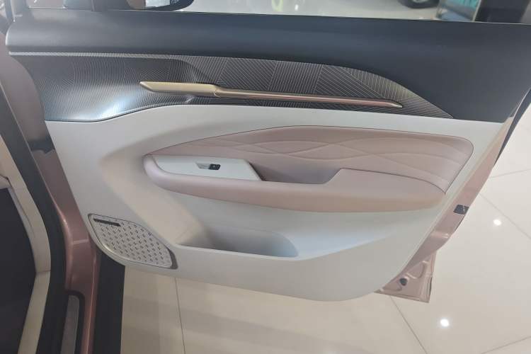 Used Geometry M6 2022 580 New Fun Edition Interior 4