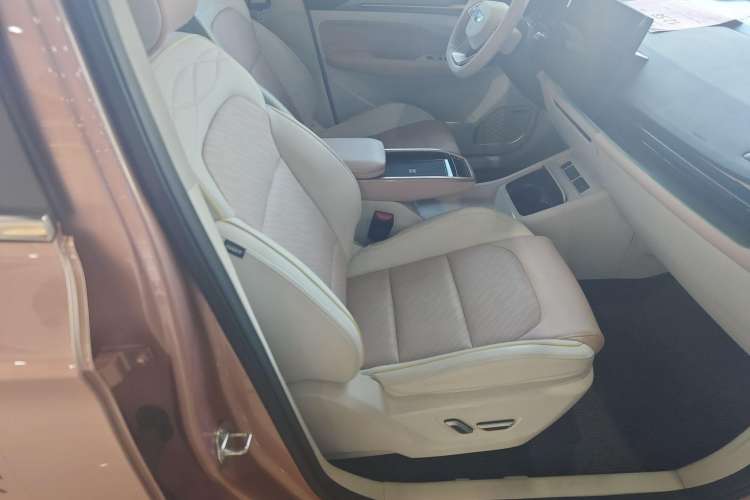 Used Geometry M6 2022 580 New Fun Edition Right Front Seat