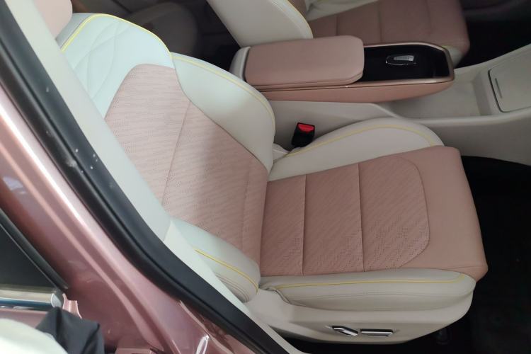 Used Geometry M6 2022 580 New Fun Edition Right Front Seat