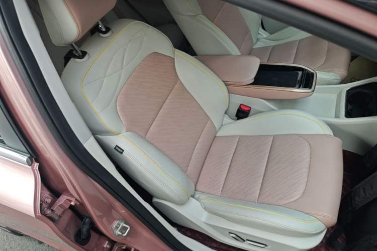 Used Geometry M6 2022 580 New Fun Edition Right Front Seat