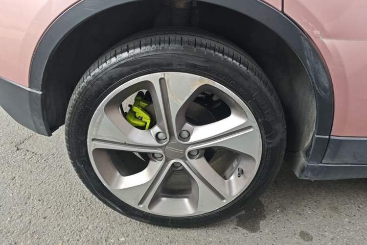Used Geometry M6 2022 580 New Fun Edition Right Rear Wheel Hub