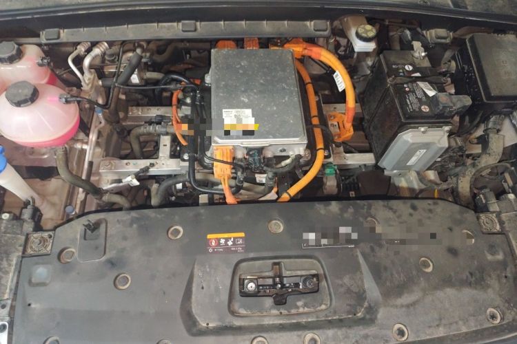 Used Geometry M6 2022 580 New Fun Edition Engine Bay