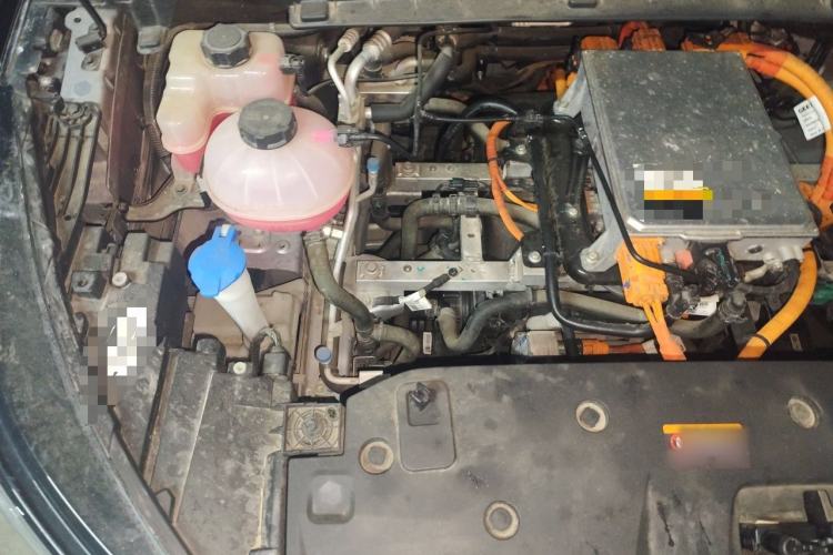 Used Geometry M6 2022 580 New Fun Edition Engine Bay Right