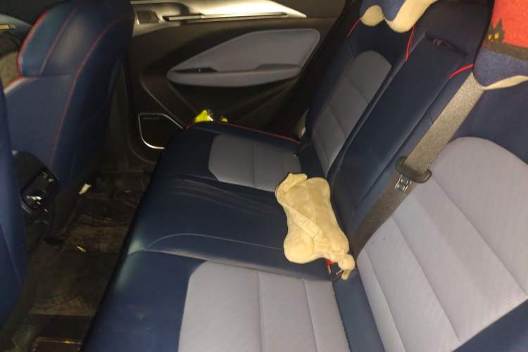 Used Geometry M6 2022 580 New Fun Edition Left Rear Seat