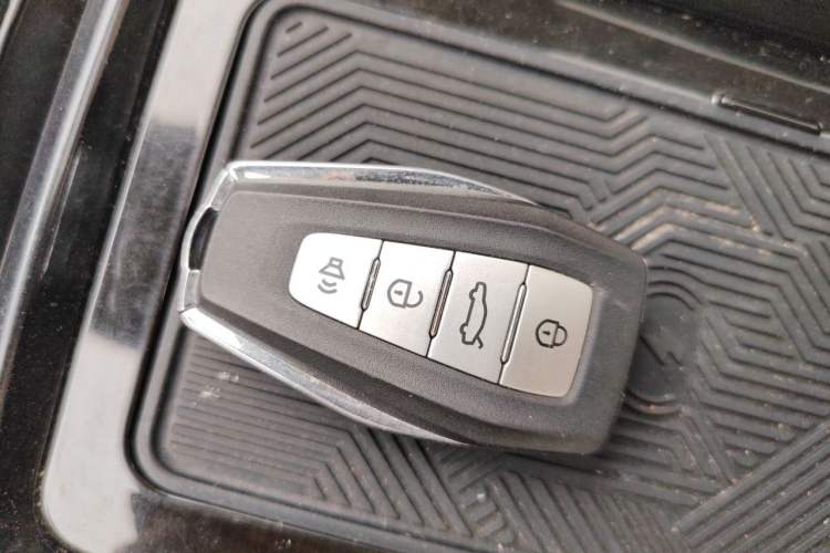 Used Geometry M6 2022 580 New Fun Edition Vehicle Key