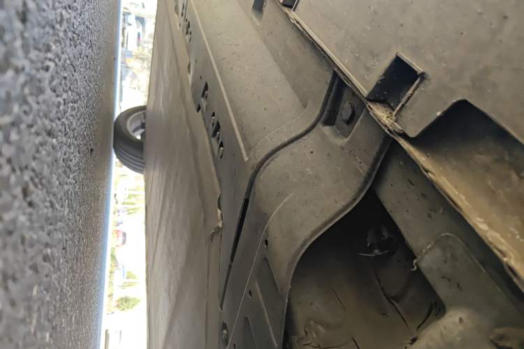 Used Geometry M6 2022 450 New Enjoyment Version Chassis Front Right