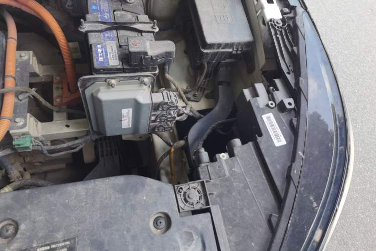 Used Geometry M6 2022 450 New Smart Type Engine Bay Left
