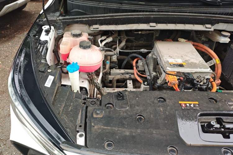 Used Geometry M6 2022 450 New Smart Type Engine Bay Right