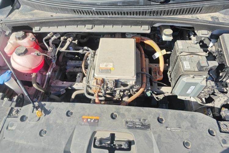 Used Geometry M6 2022 450 New Enjoyment Version Engine Bay