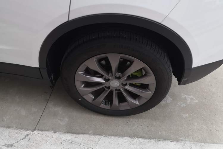 Used Geometry M6 2022 450 New Enjoyment Version Left Rear Wheel Hub