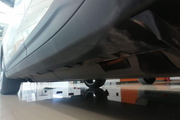 Used Geometry M6 2022 580 New Fun Edition Left Side Sill