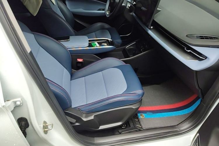Used Geometry M6 2022 450 New Smart Type Right Front Seat