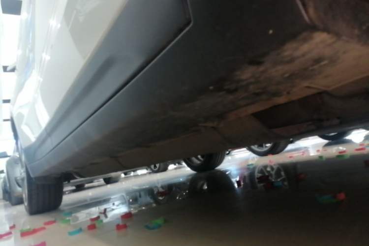 Used Geometry M6 2022 580 New Fun Edition Right Side Sill