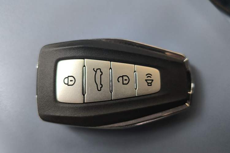 Used Geometry M6 2022 580 New Le Xinying Vehicle Key