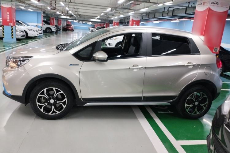 Used GLEAGLE EX3 2018 Smart Enjoyment Model Exterior 3