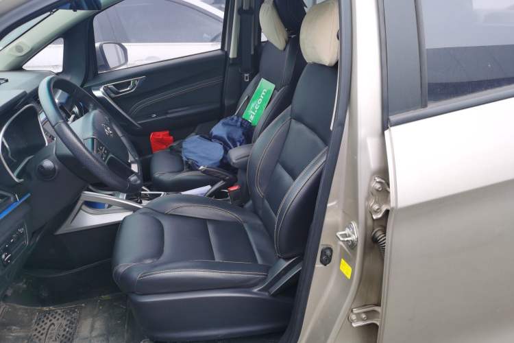 Used GLEAGLE EX3 2018 Smart Enjoyment Model Left Front Seat