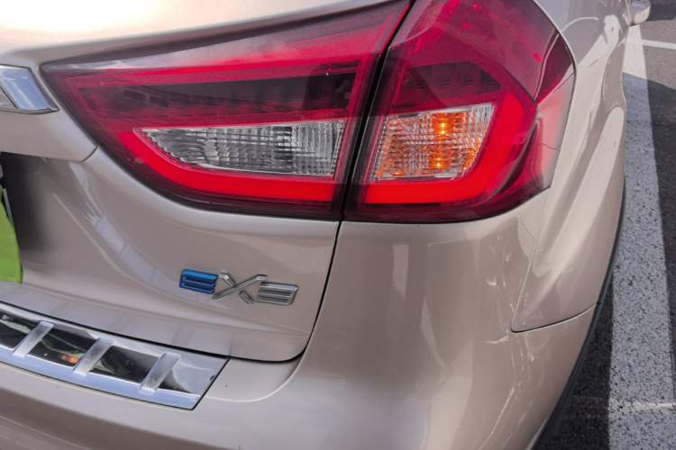 Used GLEAGLE EX3 2018 Luxury Edition Right Rear Taillight