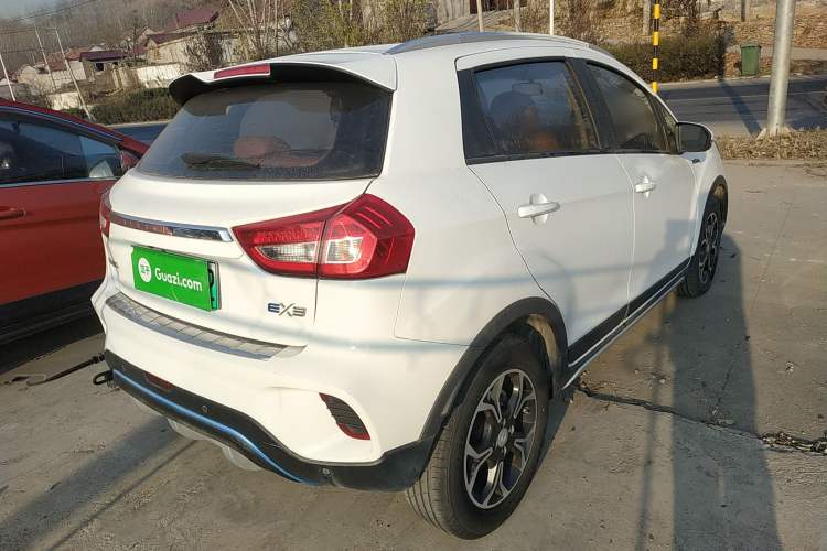 Used GLEAGLE EX3 2018 Smart Enjoyment Model Rear Right 45 Deg