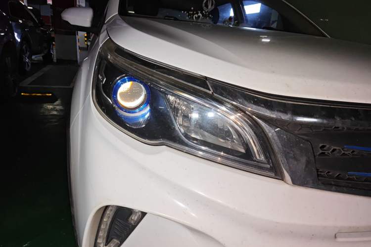 Used GLEAGLE EX3 2018 Luxury Edition Right Front Headlight