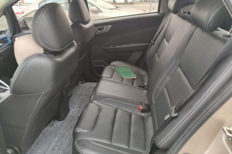 Used GLEAGLE EX3 2018 Luxury Edition Interior 4