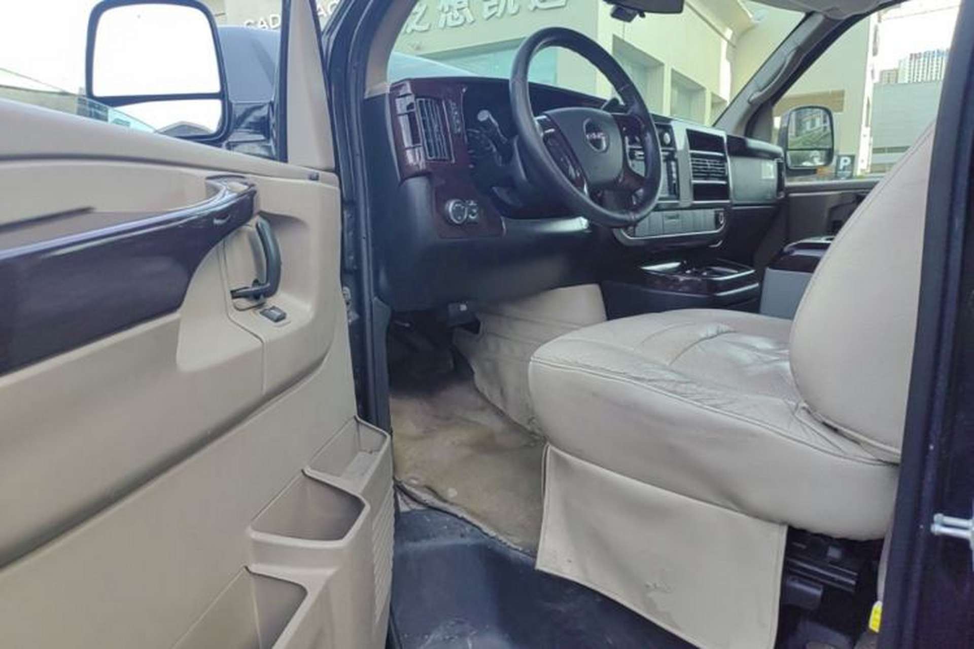 Used GMC SAVANA 2011 5.3L Business Star 7-seater Driver Seat