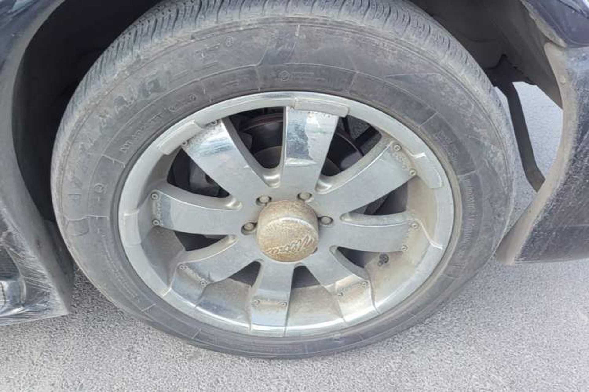 Used GMC SAVANA 2011 5.3L Business Star 7-seater Right Front Wheel Hub