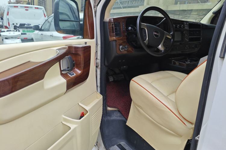 Used GMC SAVANA 2011 5.3L Business Star 7-seater Driver Seat