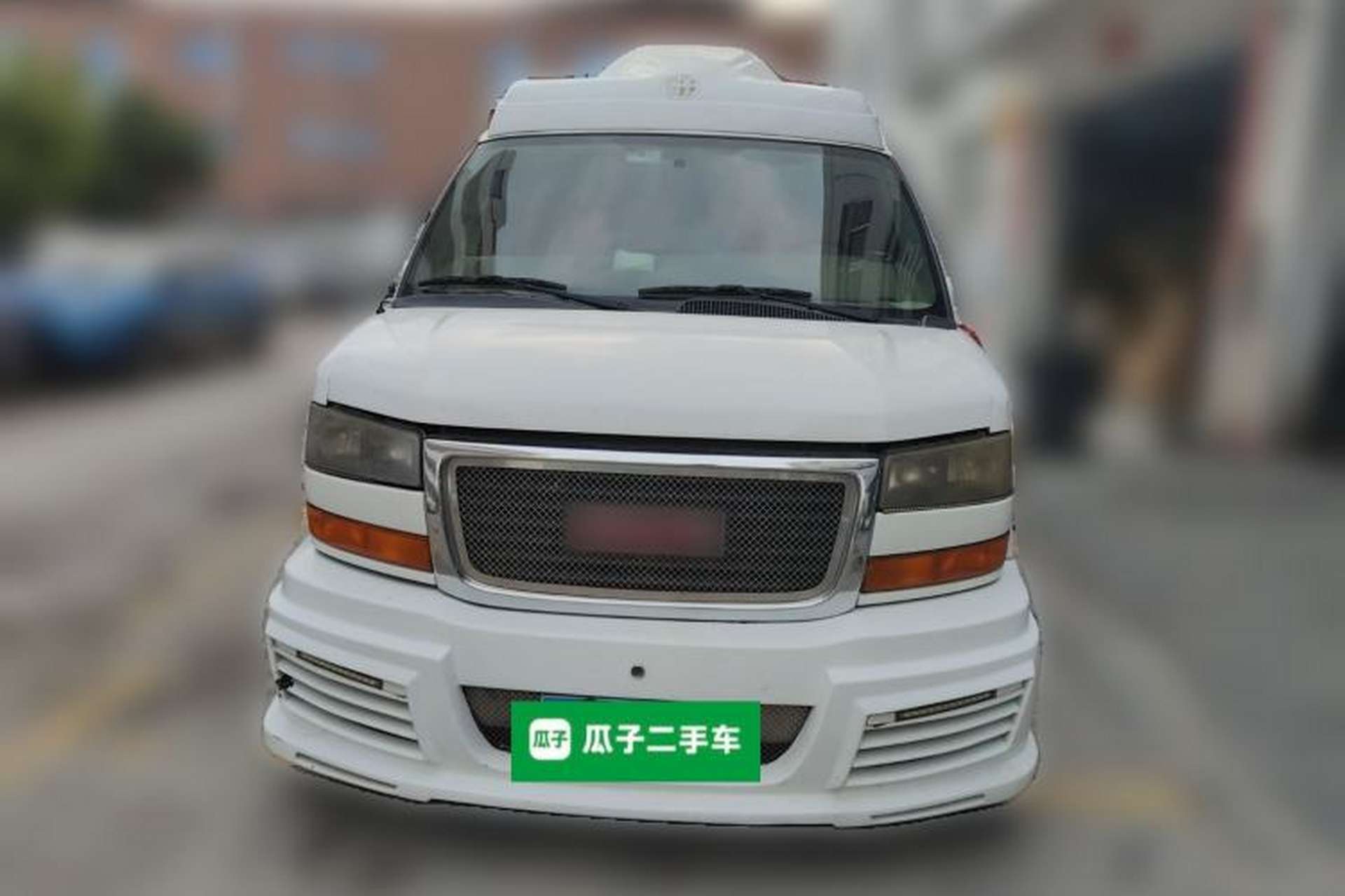 Used GMC SAVANA 2011 5.3L Business Star 7-seater Front