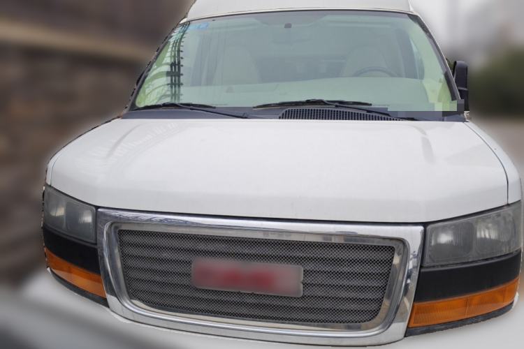 Used GMC SAVANA 2011 5.3L Business Star 7-seater Front