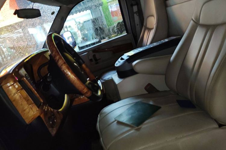 Used GMC SAVANA 2011 6.0L Business Star 10 Seats Left Front Seat