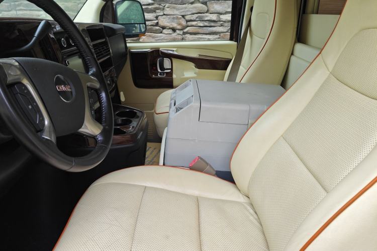 Used GMC SAVANA 2011 5.3L Business Star 7-seater Left Front Seat