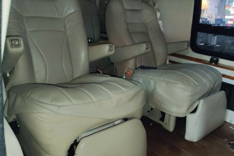 Used GMC SAVANA 2011 6.0L Business Star 10 Seats Left Rear Seat