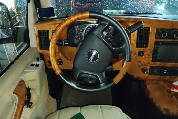 Used GMC SAVANA 2011 6.0L Business Star 10 Seats Steering Wheel