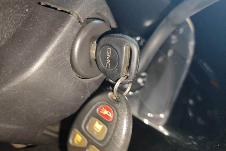 Used GMC SAVANA 2011 5.3L Business Star 7-seater Vehicle Key