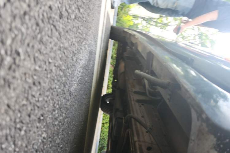Used GMC SAVANA  Chassis Front Right