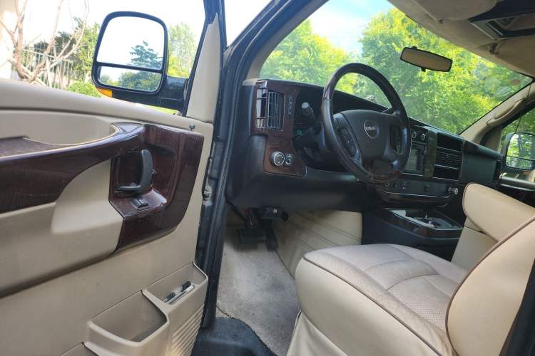 Used GMC SAVANA  Driver Seat