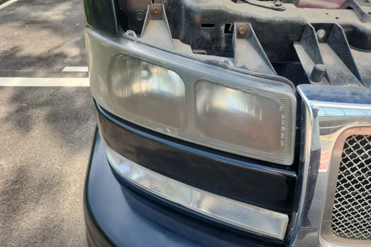 Used GMC SAVANA  Right Front Headlight