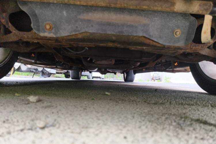 Used GMC SAVANA 2013 6.0L Long Wheelbase Flagship Edition Chassis Front