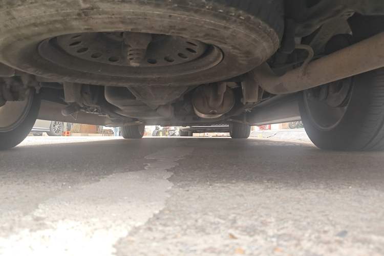 Used GMC SAVANA 2013 5.3L four-wheel-drive Leader Edition Chassis Rear