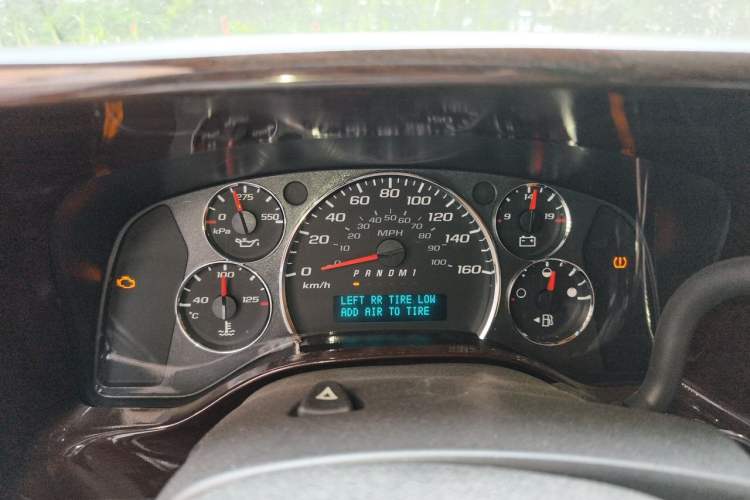 Used GMC SAVANA 2013 6.0L Long Wheelbase Flagship Edition Instrument Cluster