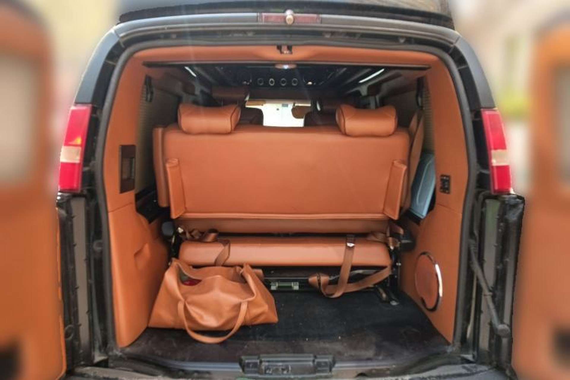 Used GMC SAVANA  Trunk