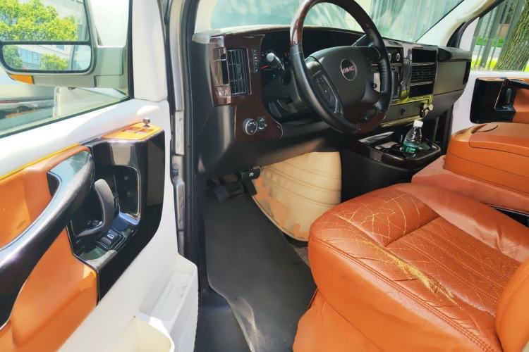 Used GMC SAVANA 2013 6.0L 2500S Sport Edition 7-seater Driver Seat