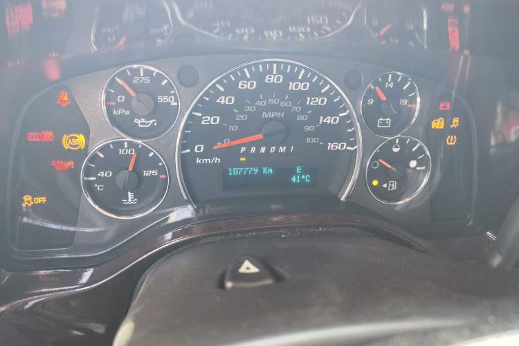 Used GMC SAVANA 2013 6.0L 2500S Sport Edition 7-seater Odometer Close Up