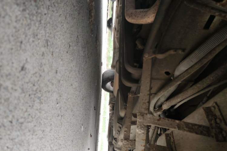 Used GMC SAVANA  Chassis Front Left